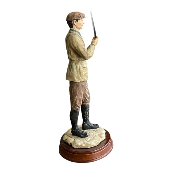 Fly Fisherman figurine with all his gear. 11” tall x 4.5” wide. Excellent cond. - Picture 6 of 7